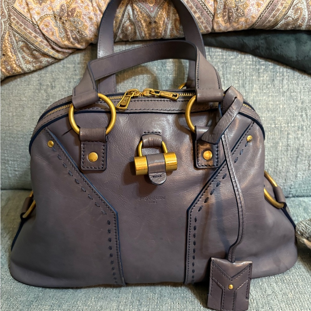 Yves Saint Laurent (YSL) Muse bag with COA